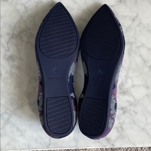 Patterned Rothy’s pointed flats - Picture 7 of 7